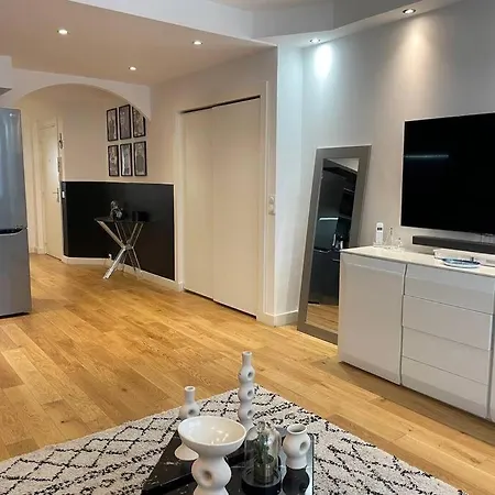 Apartment Luxueux Pres Du Martinez - 4p *