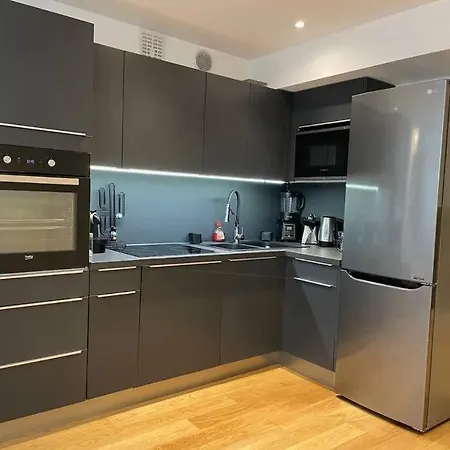 Apartment Luxueux Pres Du Martinez - 4p